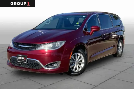 Chrysler Pacifica 2018 Touring Plus 4dr Mini-Van