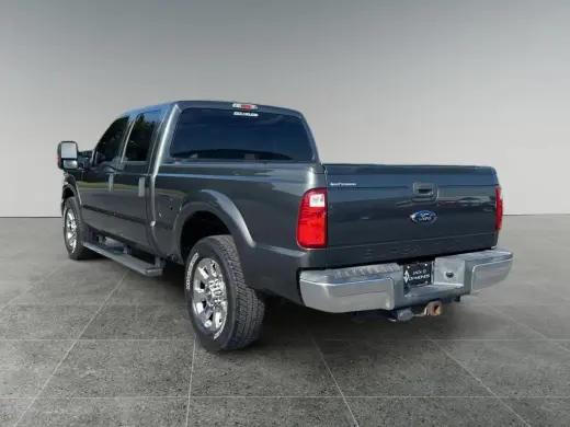 Ford F-250 Super Duty 2015 4x2 King Ranch 4dr Crew Cab 6.8 ft. SB Pickup