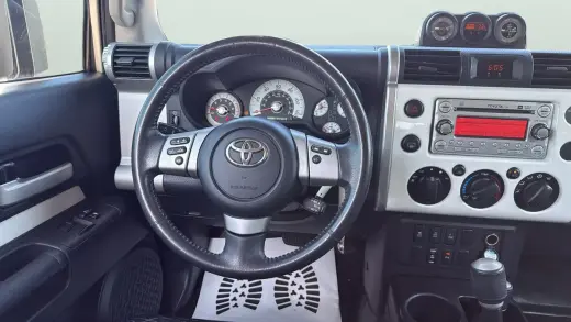 Toyota FJ Cruiser 2011 4x4 4dr SUV 5A