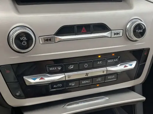 Ford Explorer 2023 AWD XLT 4dr SUV