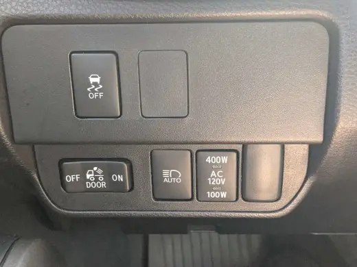 Toyota Tacoma 2023 4x4 SR5 V6 4dr Double Cab 5.0 ft SB
