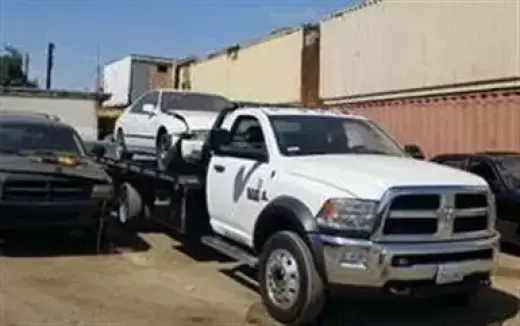 TIENES UN CARRO QUE NO TE SIRV