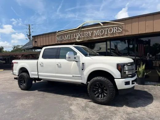 2019 FORD F250 SUPER DUTY CREW CAB LARIAT PICKUP 4D 6 3/4 FT