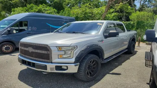 Ford F-150 2015 4x4 Platinum 4dr SuperCrew 5.5 ft. SB