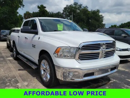Ram 1500 2017 4x2 Big Horn 4dr Crew Cab 5.5 ft. SB Pickup