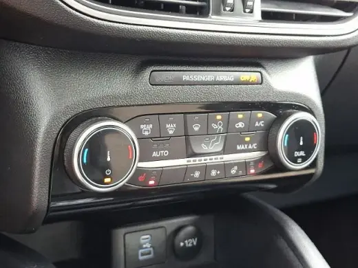 Ford Escape 2022 AWD Titanium 4dr SUV