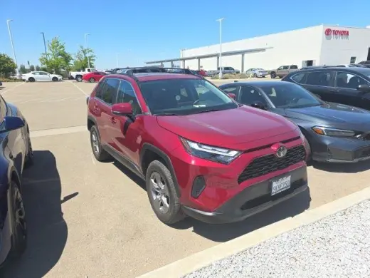 Toyota RAV4 2024 AWD XLE 4dr SUV