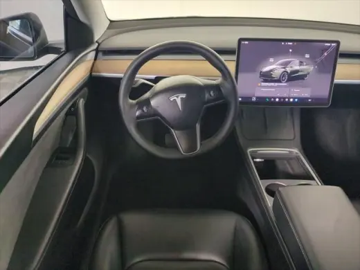 Tesla Model Y 2024 AWD Long Range 4dr Crossover