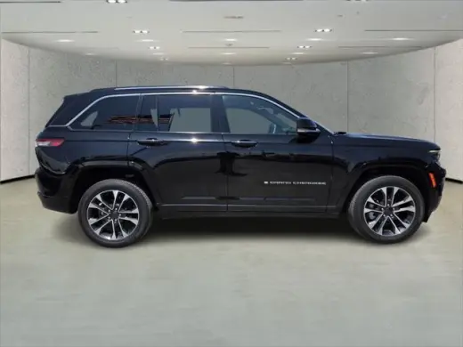 Jeep Grand Cherokee 2022 4x2 Overland 4dr SUV (midyear release)