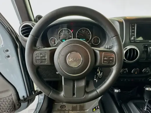 Jeep Wrangler 2014 4x4 Sahara 2dr SUV