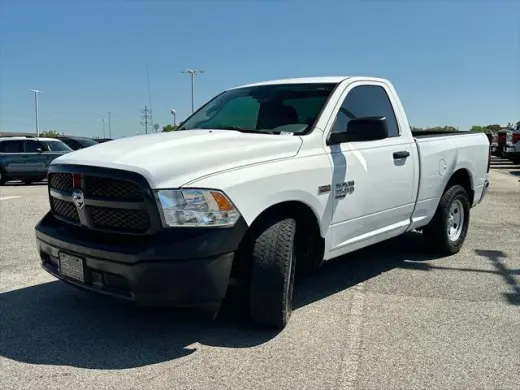 Ram 1500 Classic 2019 4x2 Tradesman 2dr Regular Cab 6.3 ft. SB Pickup