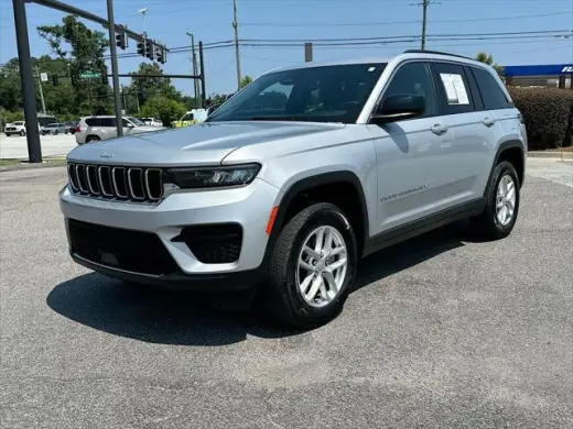 Jeep Grand Cherokee 2024 4x2 Laredo A 4dr SUV