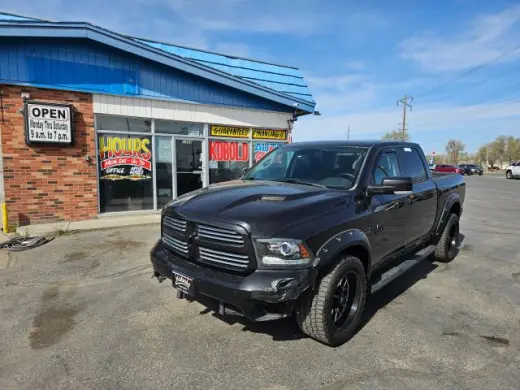 2017 RAM 1500 CREW CAB