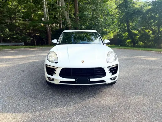 2017 PORSCHE MACAN