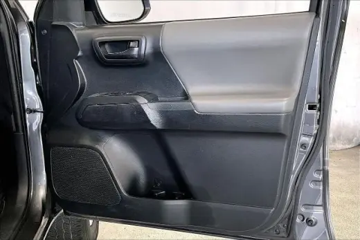 Toyota Tacoma 2018 4x2 SR5 4dr Access Cab 6.1 ft LB