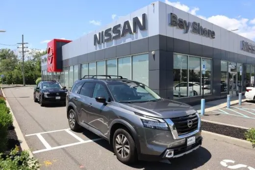 Nissan Pathfinder 2023 AWD SL 4dr SUV
