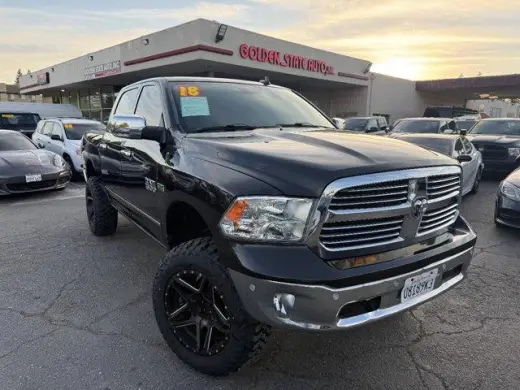 Ram 1500 2018 4x4 Big Horn 4dr Crew Cab 5.5 ft. SB Pickup