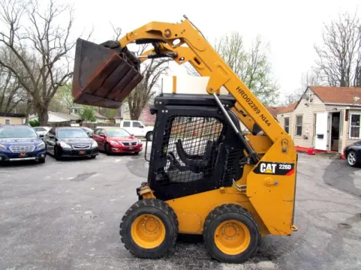 2017 CAT 226D