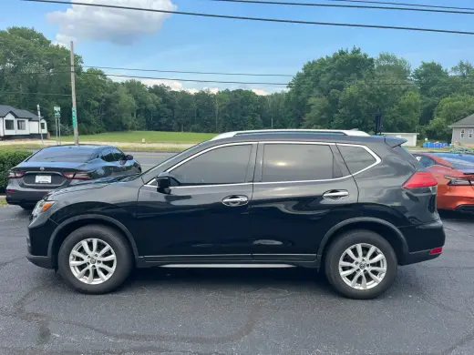 2017 NISSAN ROGUE