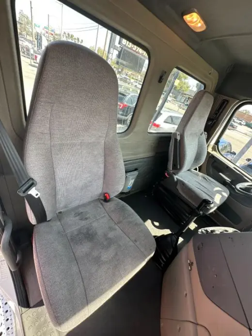 2016 FREIGHTLINER CASCADIA