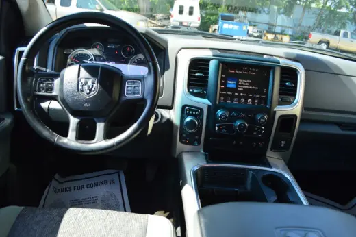 2016 RAM 1500 CREW CAB