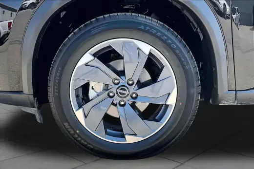 Nissan Rogue 2025 SV 4dr Crossover