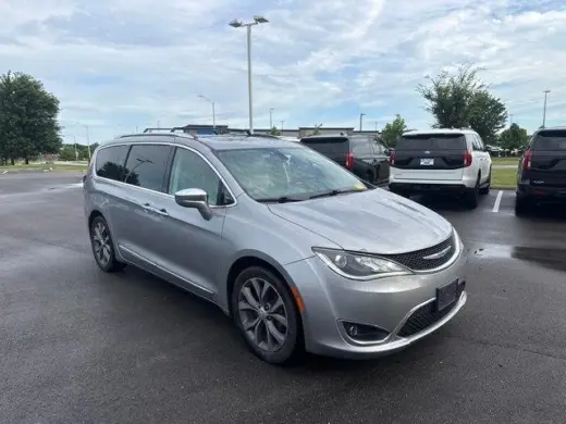 Chrysler Pacifica 2017 Limited 4dr Mini-Van