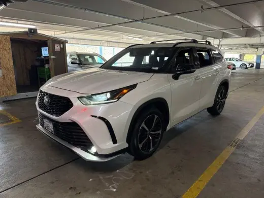 Toyota Highlander 2021 XSE 4dr SUV