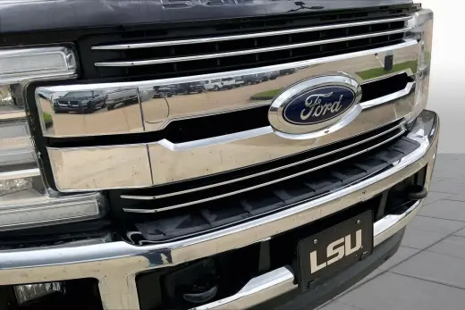 Ford F-250 Super Duty 2019 4x4 Lariat 4dr Crew Cab 6.8 ft. SB Pickup