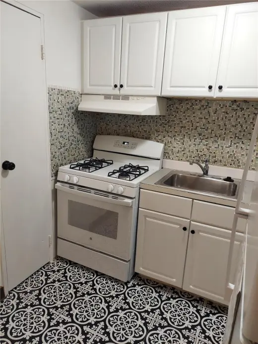 Propiedad en alquiler con 0 habitaciones y 1 baño en Quincy