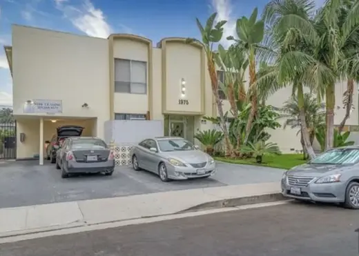 1 Bedroom 1 bath Apt in LA