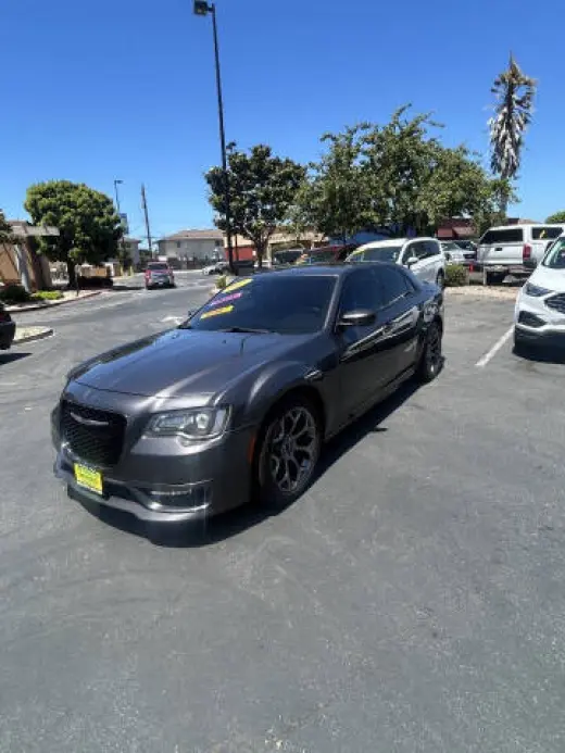 Chrysler 300 2017