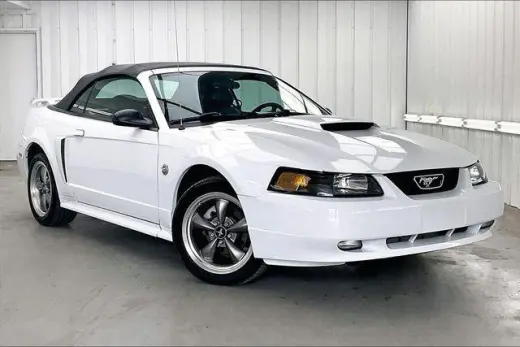 Ford Mustang 2004 GT Deluxe 2 puertas Convertible