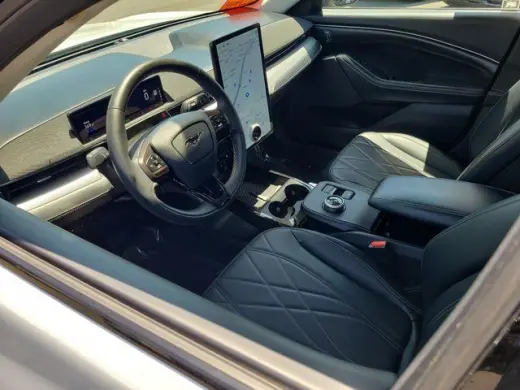 Ford Mustang Mach-E 2023 Select 4 puertas SUV