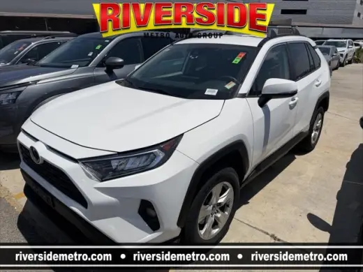 Toyota RAV4 2021 AWD XLE 4 puertas SUV