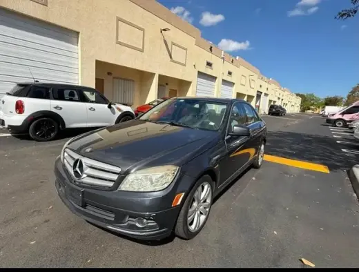 Mercedes Benz C300