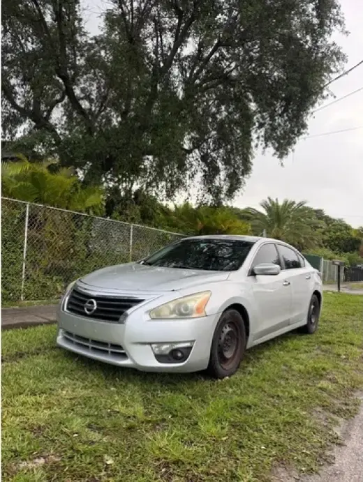 Nissan Altima S