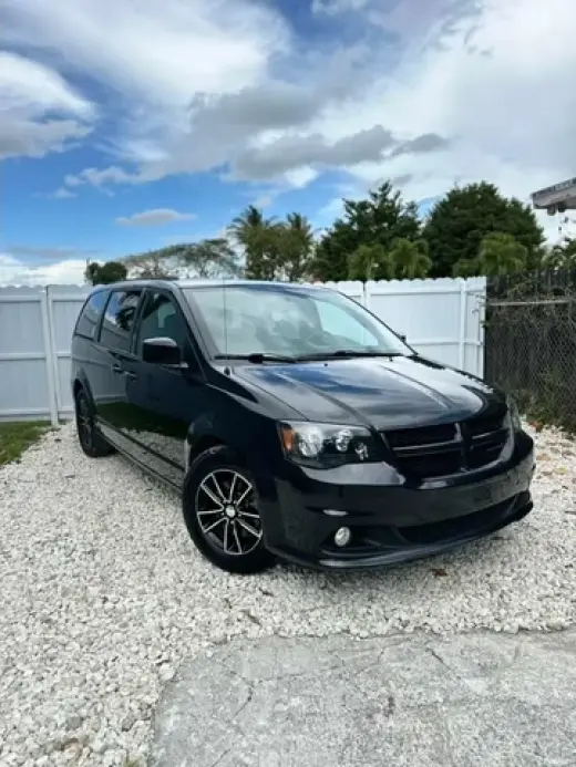 Dodge Caravan ( CASH)