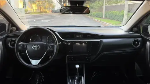 🚘*Toyota Corolla SE 2019*