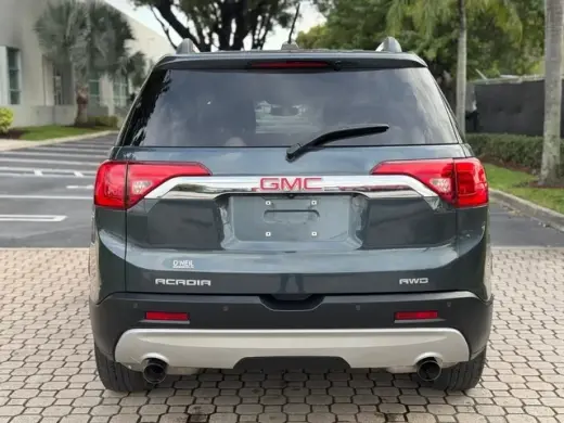 🚘*GMC Acadia SLE 2019*