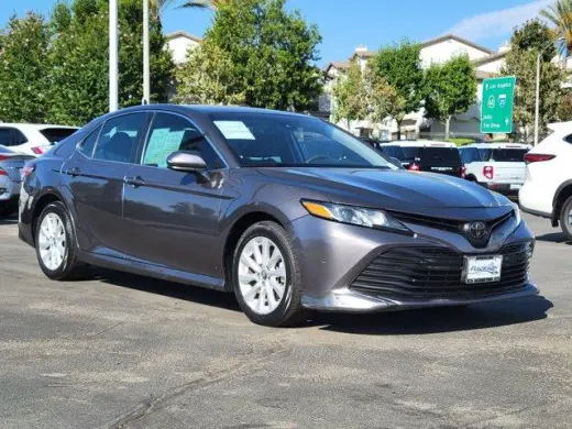 Toyota Camry 2019 LE 4 puertas Sedan