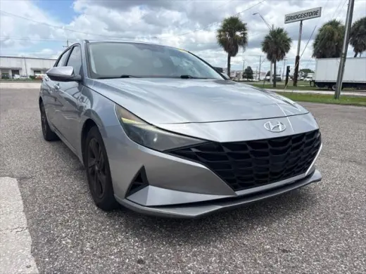Hyundai ELANTRA 2021 SEL 4 puertas Sedan