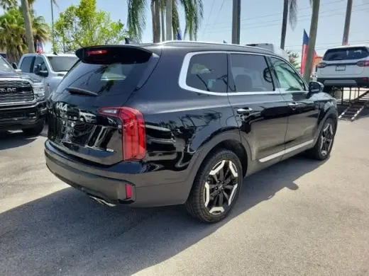Kia Telluride 2023 AWD S 4 puertas SUV