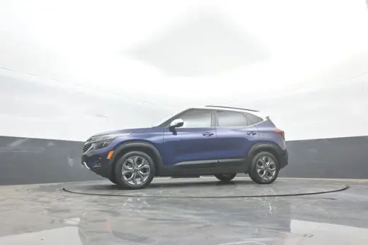 Kia Seltos 2024 S 4dr SUV