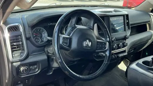 Ram 1500 2019 4x4 Laramie 4dr Crew Cab 5.6 ft. SB Pickup