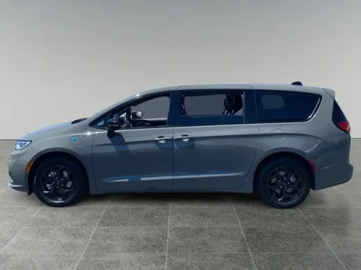 Chrysler Pacifica Plug-In Hybrid 2023 Limited 4dr Mini-Van
