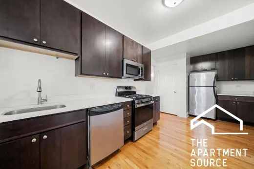 Propiedad en alquiler con 3 habitaciones y 2 baños en Chicago