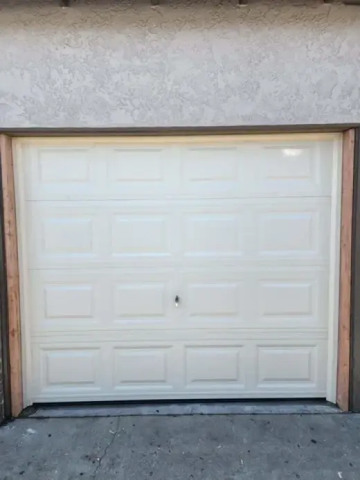 Single rollup garage door