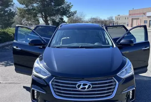 2017 Hyundai Santa Fe SE