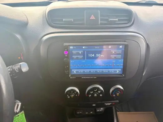 Kia Soul 2015 + 4dr Crossover